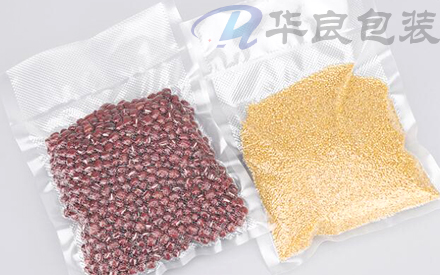  抽真空紋路袋與光面袋有什么區(qū)別？