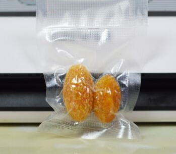 紋路真空袋和光面真空袋有什么區(qū)別？哪個貴？
